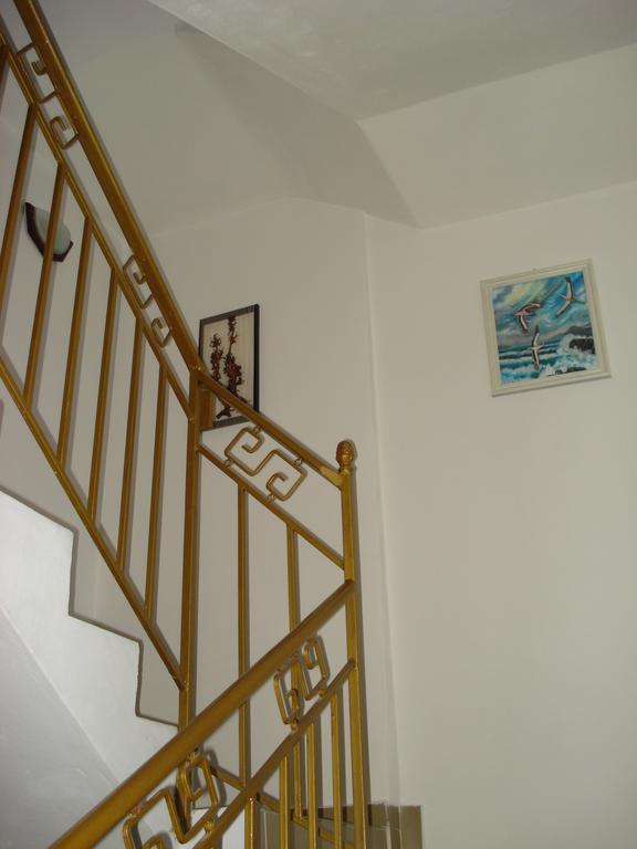 Moni 85 Family House Hotel โซโซโปล ห้อง รูปภาพ