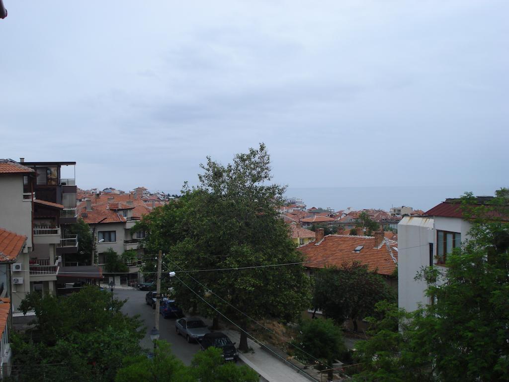 Moni 85 Family House Hotel โซโซโปล ภายนอก รูปภาพ